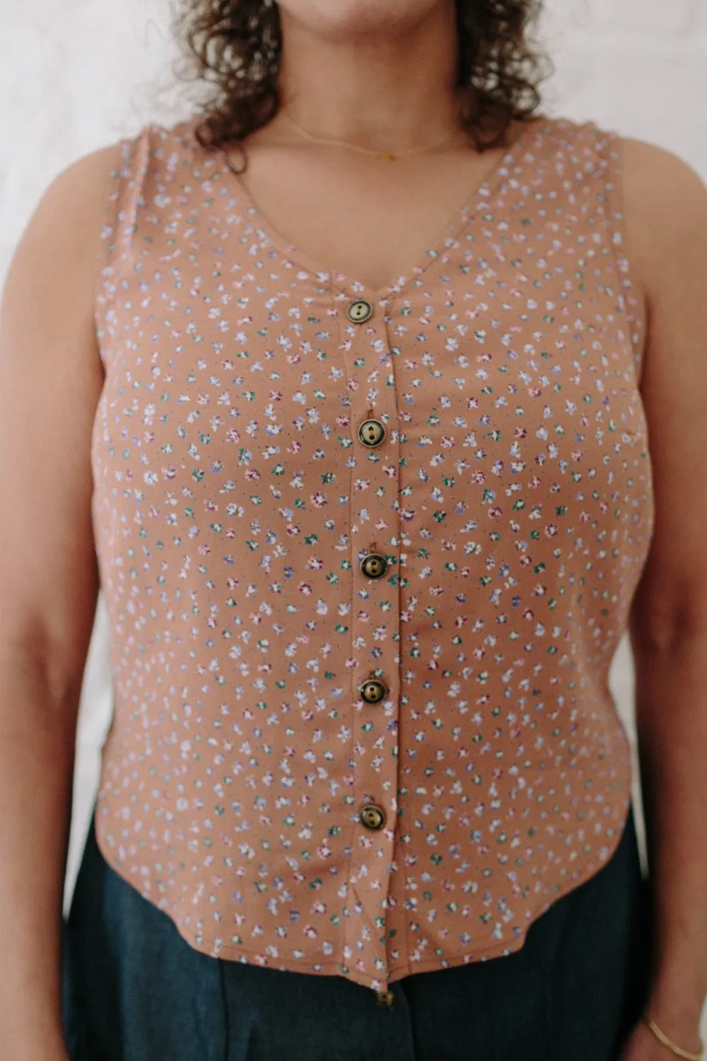 Aviva Top in Faun Floral