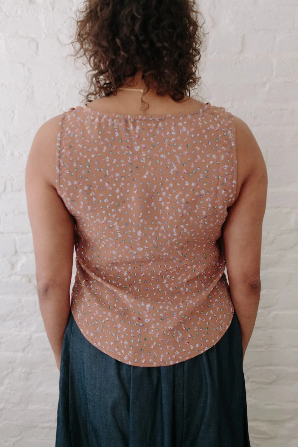Aviva Top in Faun Floral