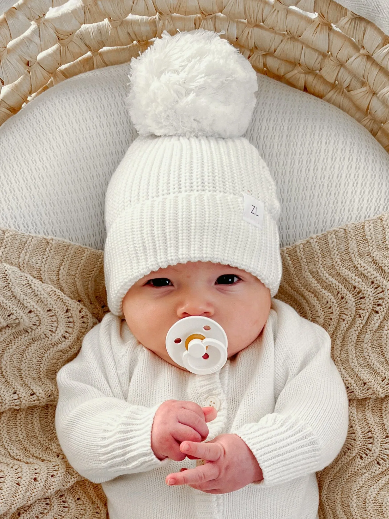 BEANIE | MILK