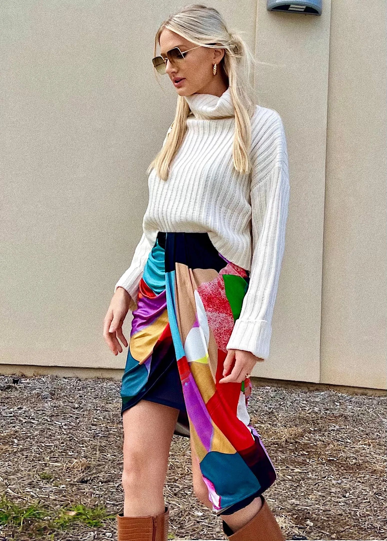 BODY-SCULPTING DRAPED JERSEY SKIRT