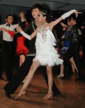 Custom size White pink green fringe Latin dance competition dresses for girls kids Latin dance competition skirts stage performance outfits