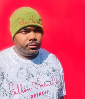Fallon Aurielle Signature Beanie Hat (Olive Green & Red)