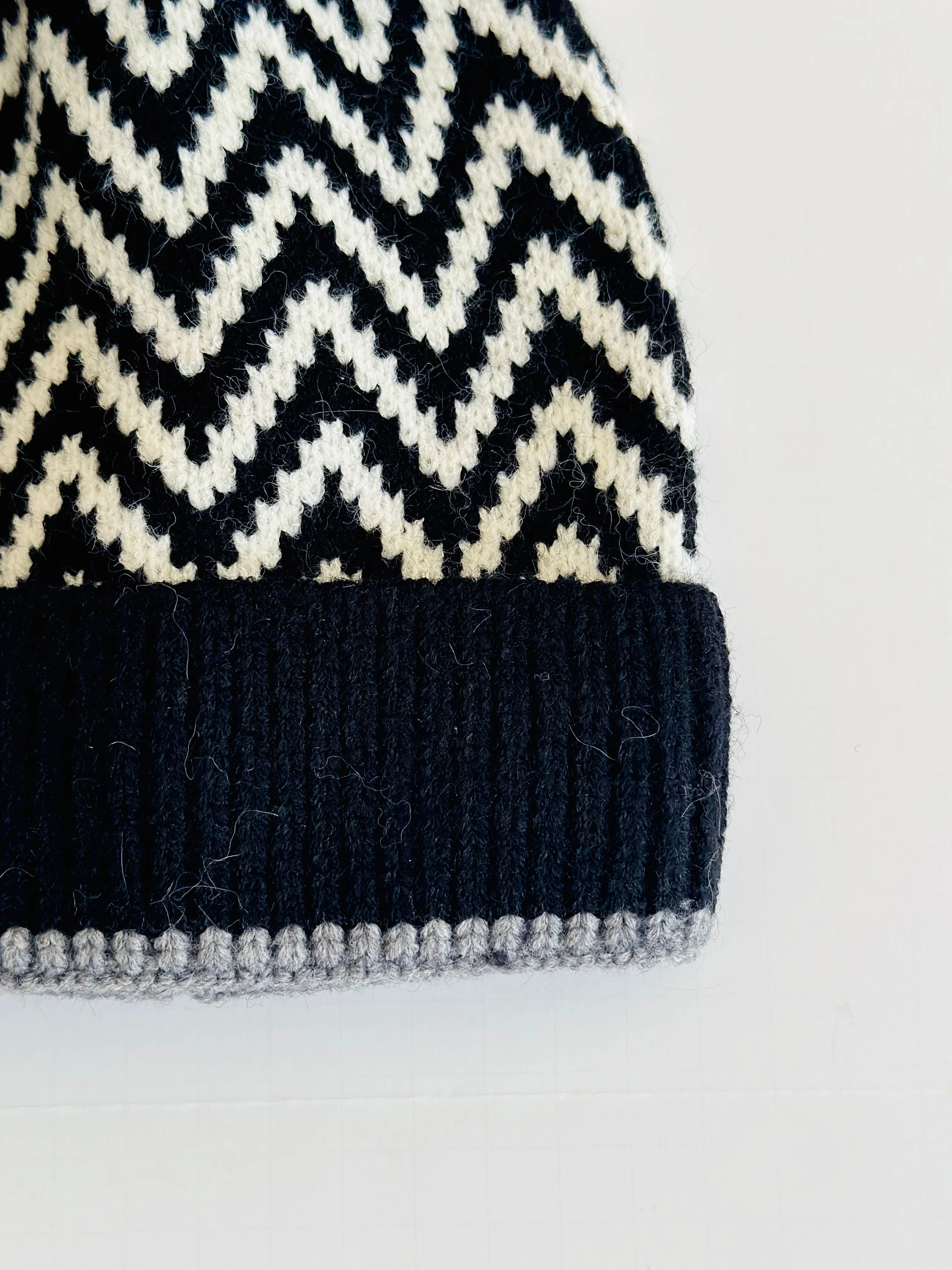 H47 CHEVRON POM BEANIE