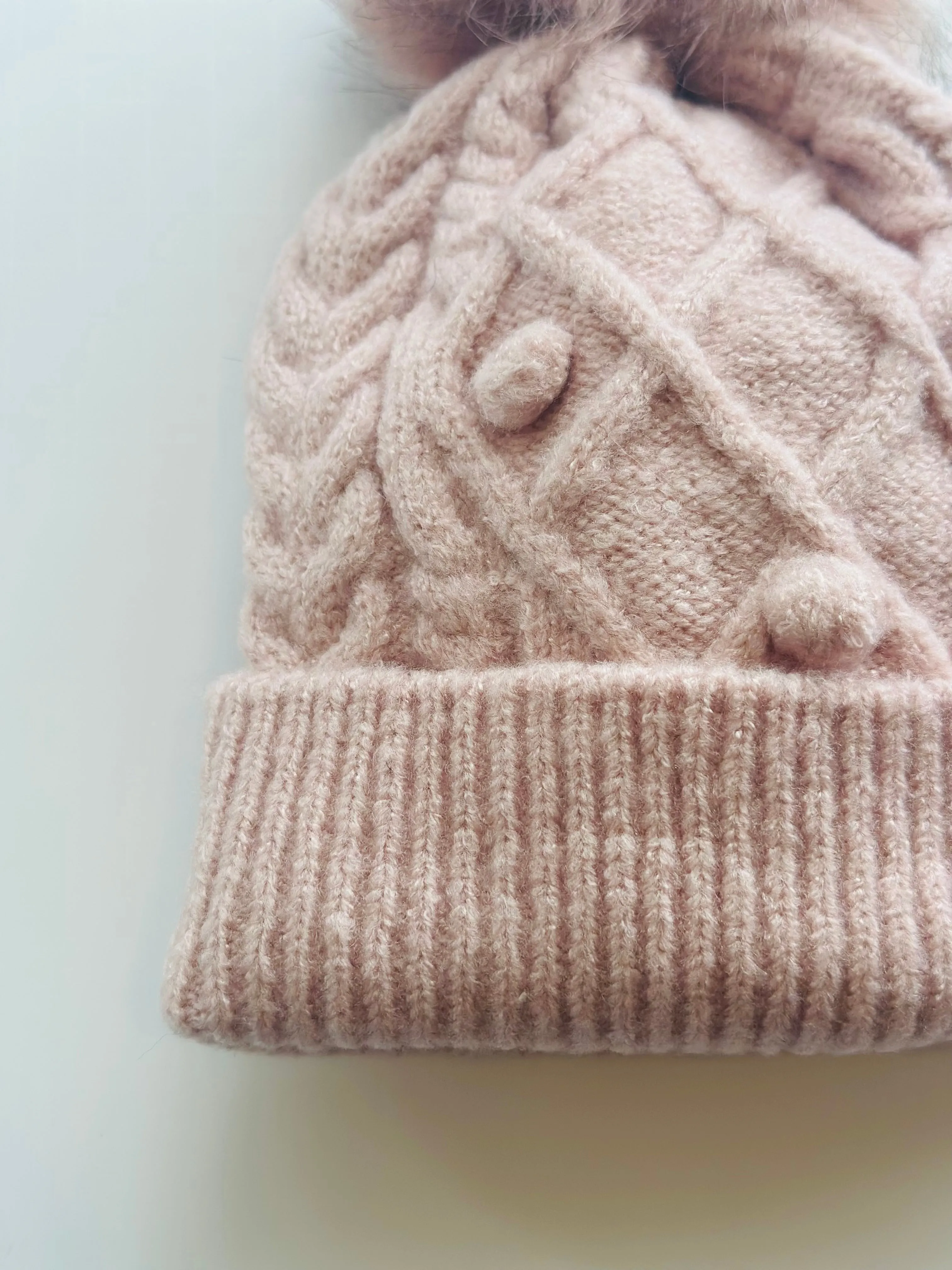 H59 CABLE BEANIE