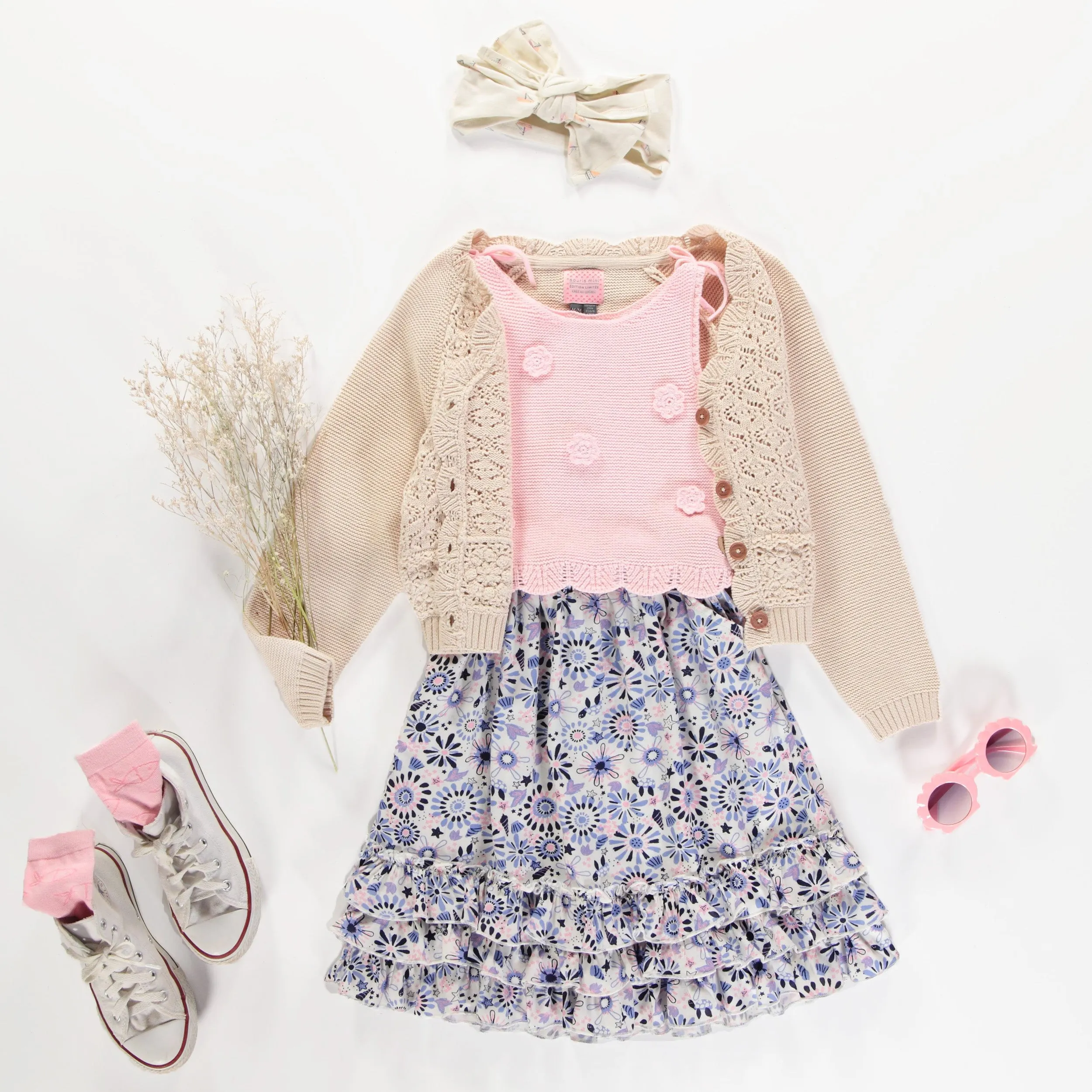 Jupe longue blanche à volants avec motif floral en viscose, enfant || Long white skirt with ruffles and a floral print in viscose, child