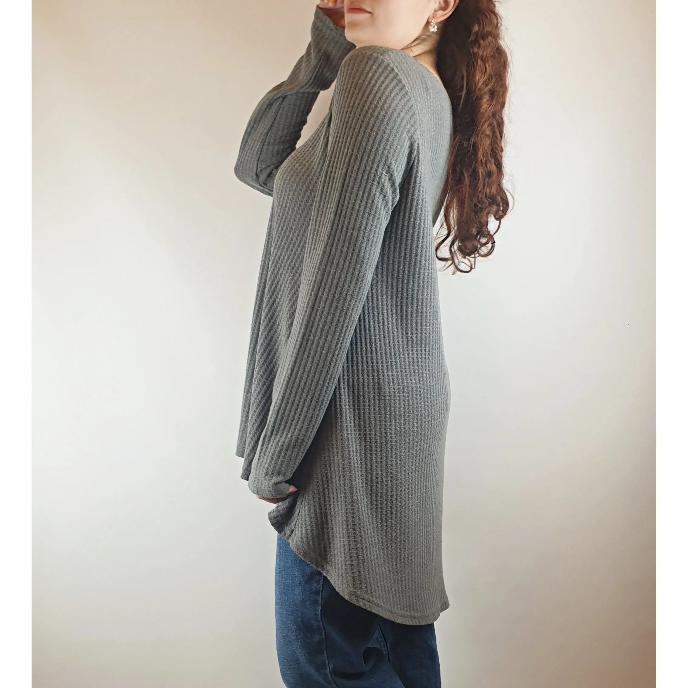Leoni grey long sleeve oversize top / jumper size S (best fits size 10)