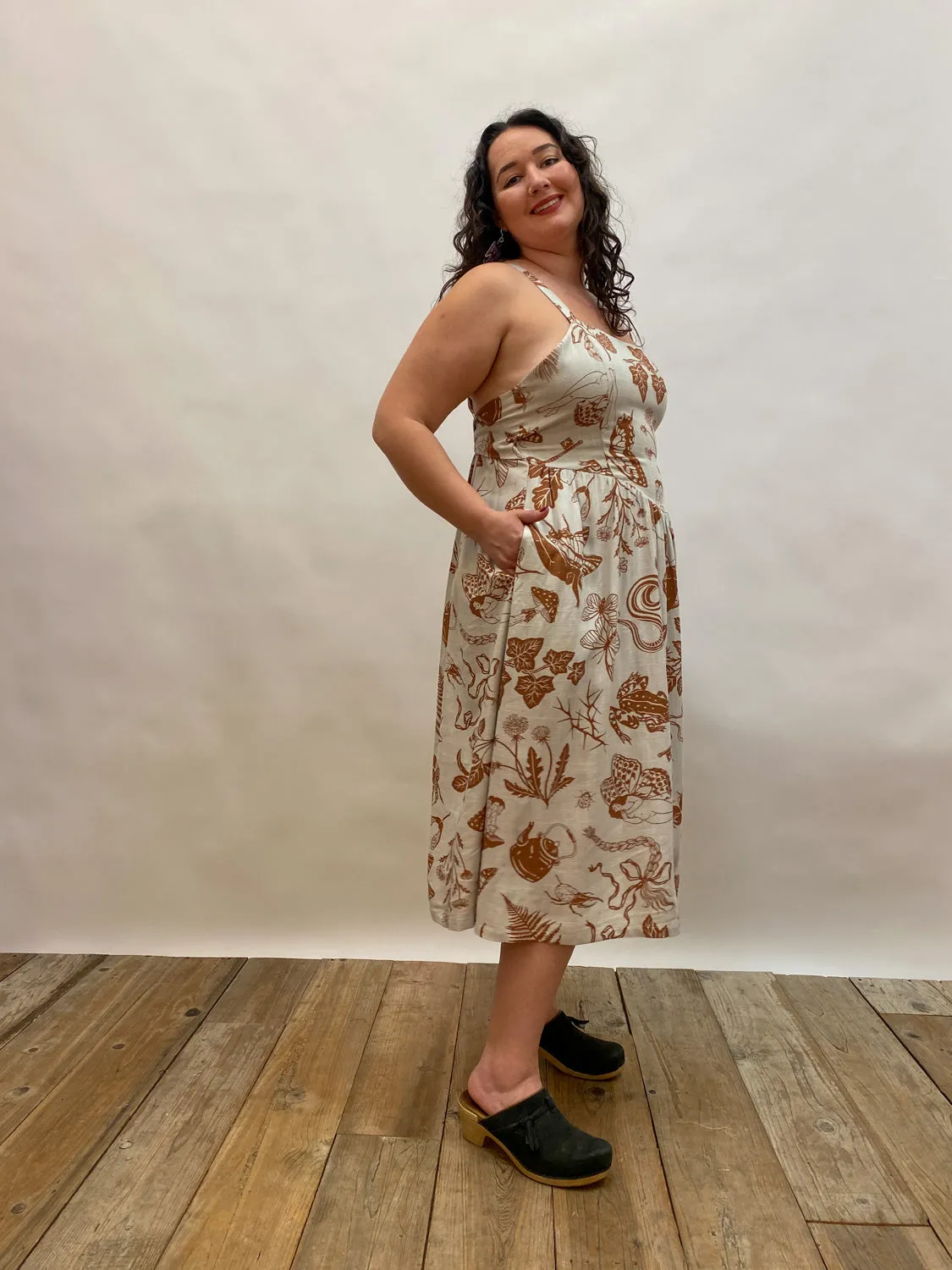 Myrah Dress in Oat Linen Woodland Wonder