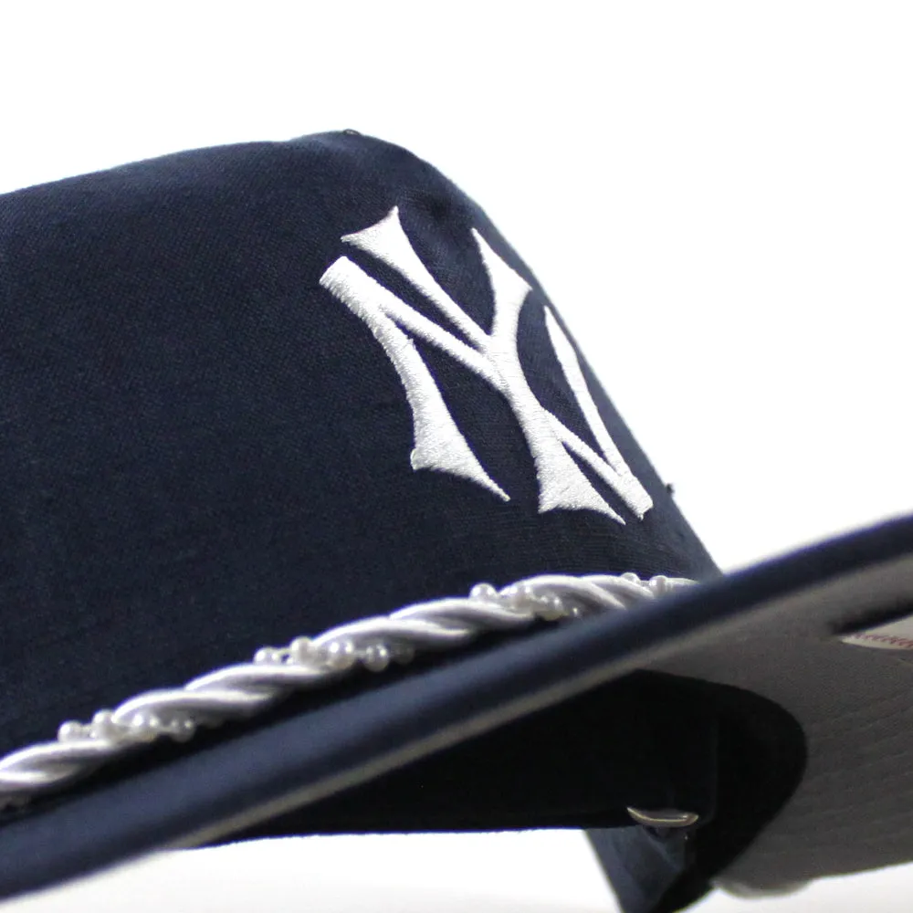 New York Yankees New Era Snapback Hat (Navy Gray Under Brim)