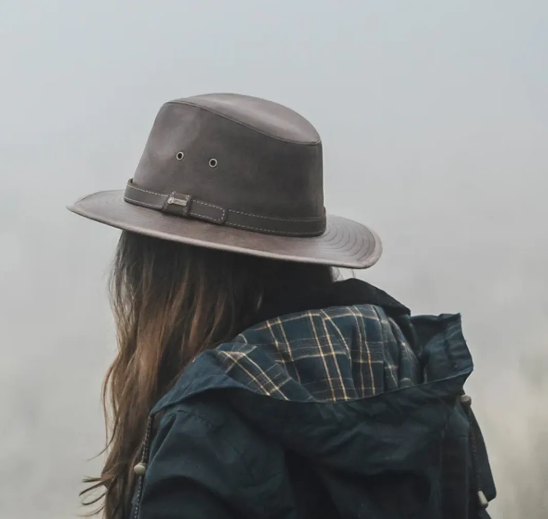Outback Raven Hat
