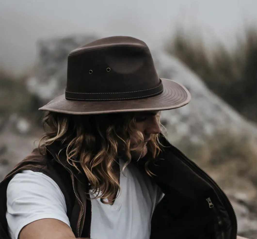 Outback Raven Hat