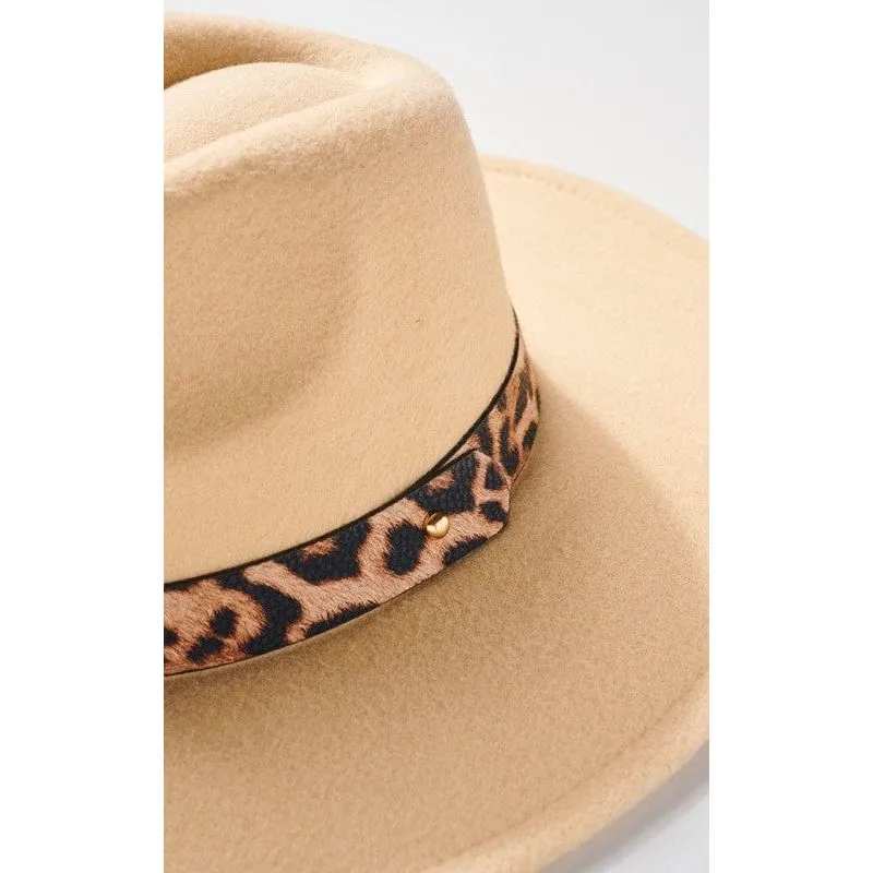 Panama rancher hat with animal print strap