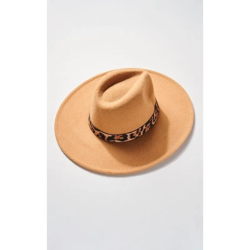 Panama rancher hat with animal print strap