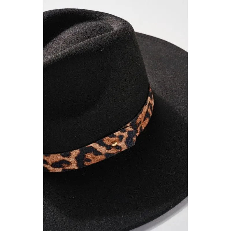 Panama rancher hat with animal print strap