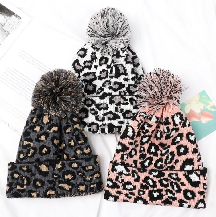 Pom Pom soft leopard beanie