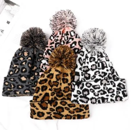 Pom Pom soft leopard beanie