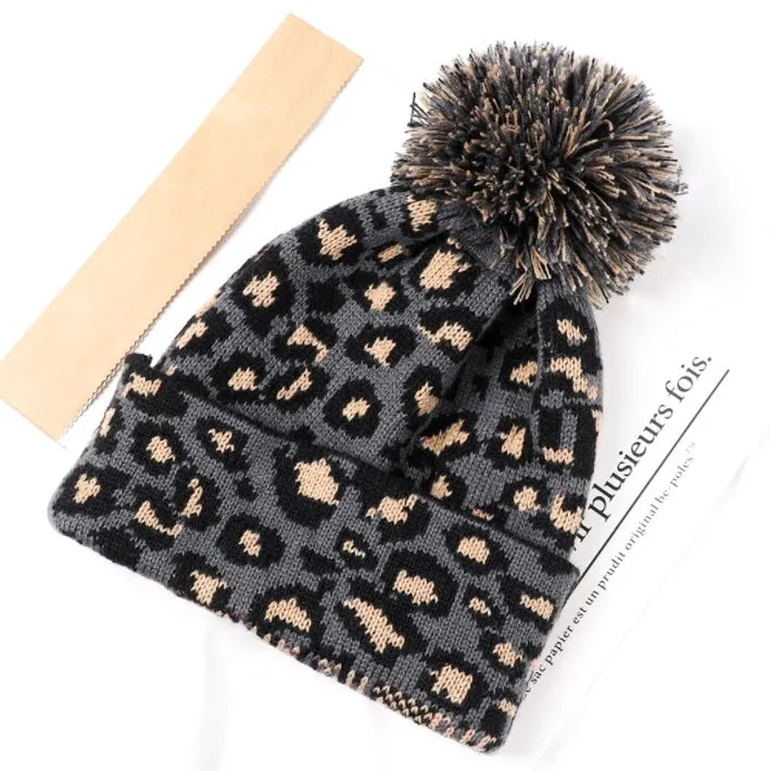 Pom Pom soft leopard beanie