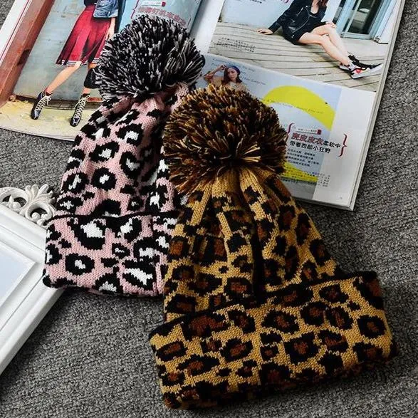 Pom Pom soft leopard beanie