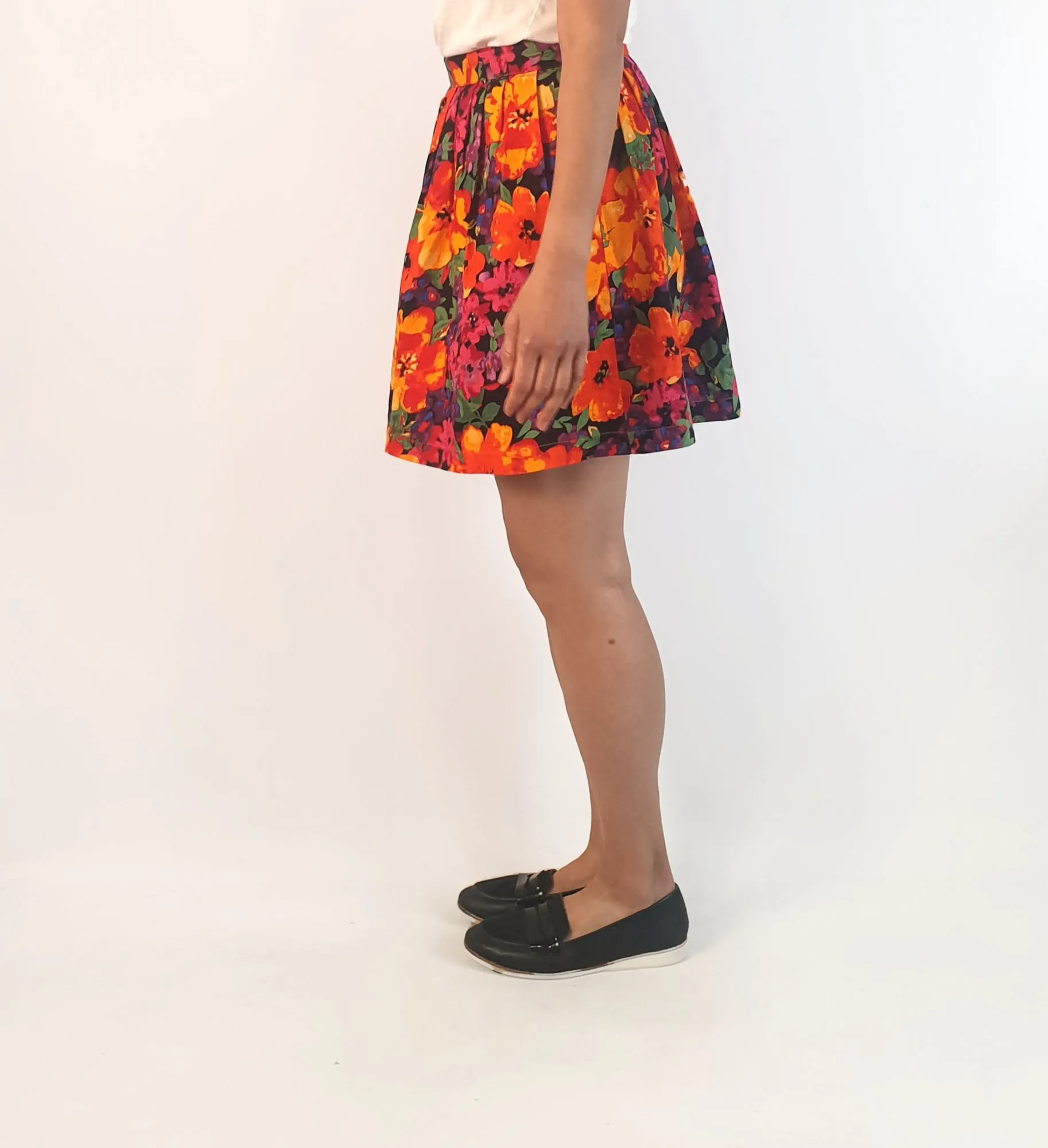 Princess Highway fun floral skirt size 10