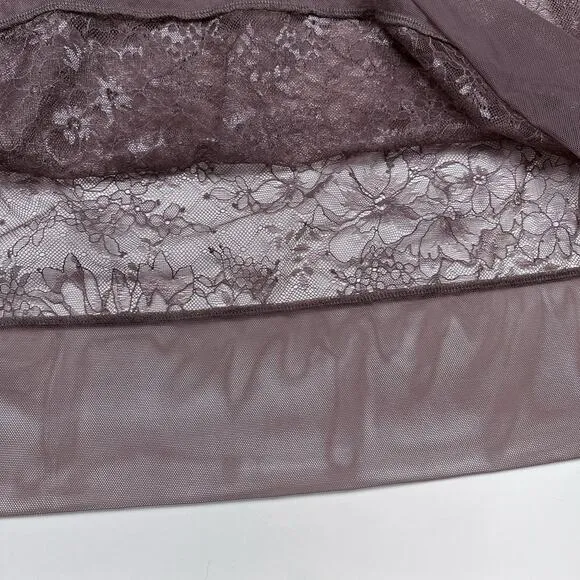 Victoria’s Secret Floral Lace Floral Midi Length Skirt Womens Medium Purple