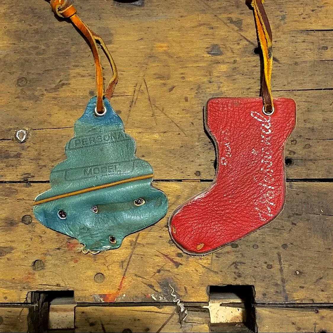 Vintage Baseball Glove Ornament Set