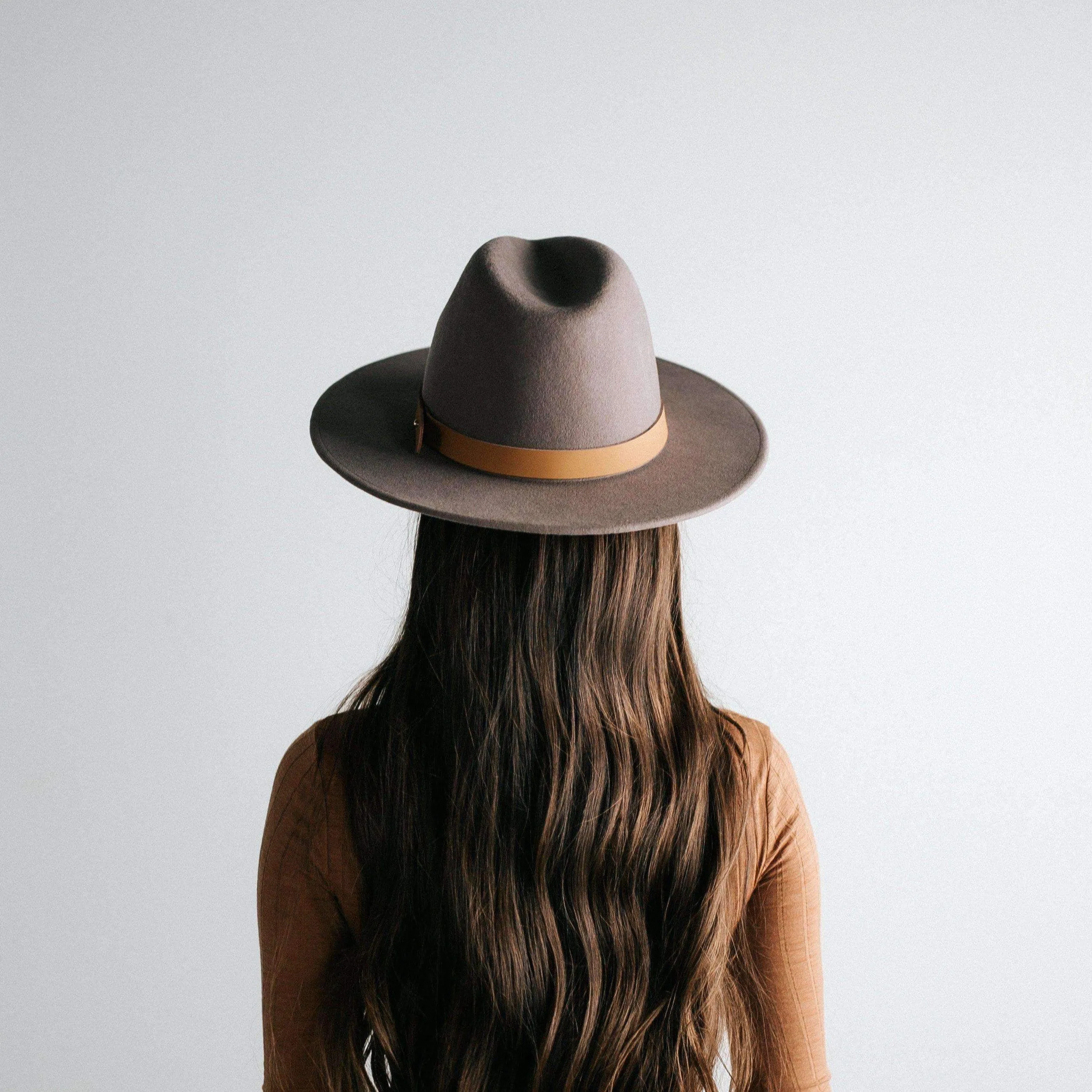 Wes Fedora - Light Grey BLEMISHED