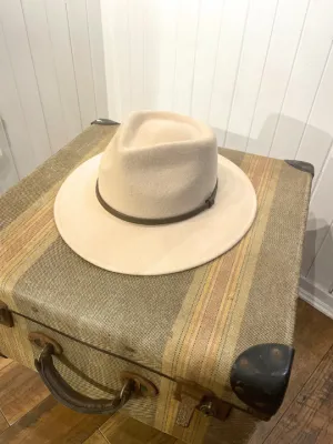 wool hat | oatmeal