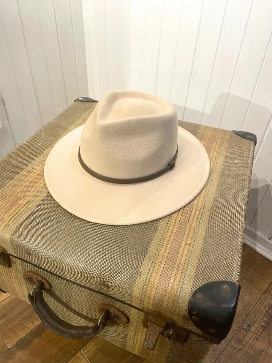 wool hat | oatmeal